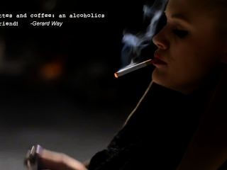 سيدة التدخين